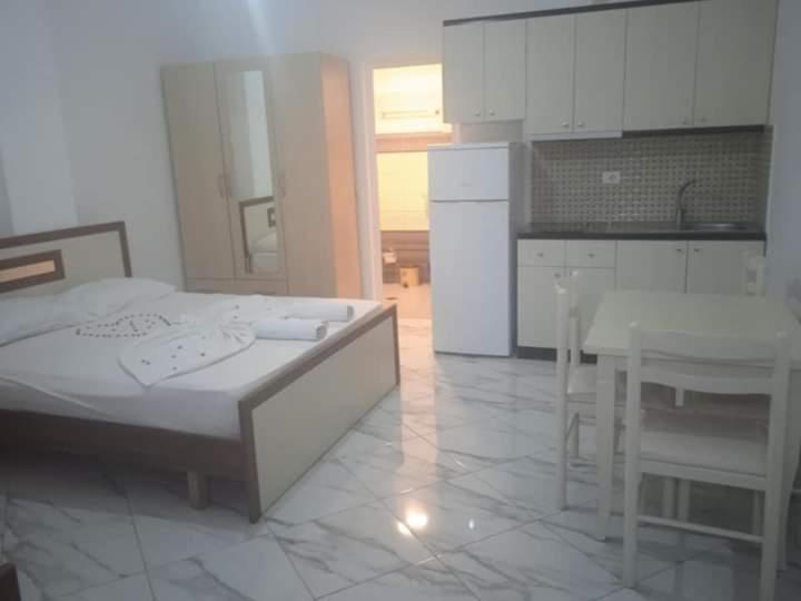Vila Anxhela Apartman Ksamil Kültér fotó